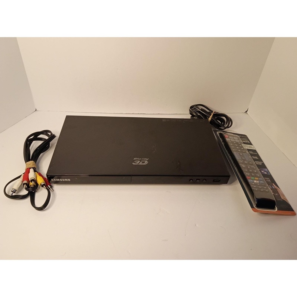 Samsung BD-E5900 3D Blu-Ray DVD CD Player With Remote